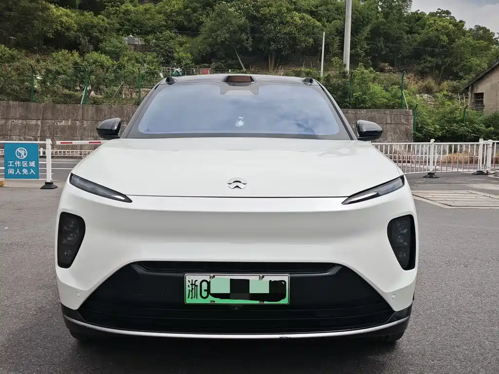 NIO ES8 2024 model 75kWh купить на сайте DeffCars
