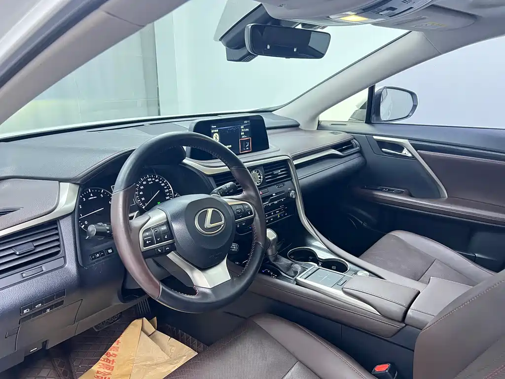 Lexus RX 2020 300 four-wheel drive elegant version National VI купить на сайте DeffCars