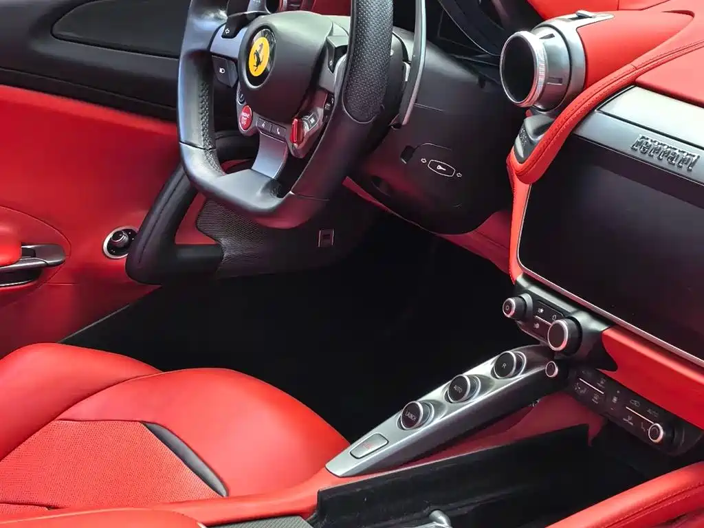 GTC4Lusso 2017 3.9T V8 купить на сайте DeffCars