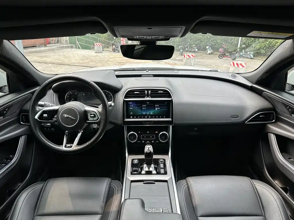 Jaguar XEL 2020 2.0T 200PS R-DYNAMIC S Advanced Sports Edition купить на сайте DeffCars