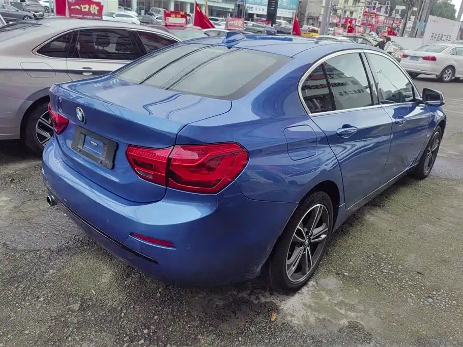 BMW 1 Series 2018 118i Sports купить на сайте DeffCars