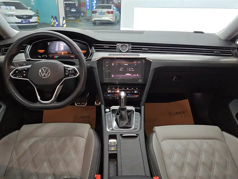 Magotan 2023 2 million commemorative edition 330TSI DSG leading model купить на сайте DeffCars