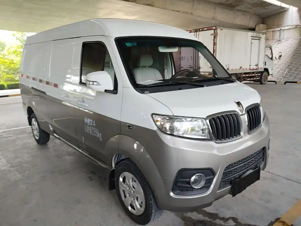 New Hiace X30L 2023 1.5L Super Edition Van 2/5 Seats Non-Air Conditioned Version SWC15M купить на сайте DeffCars