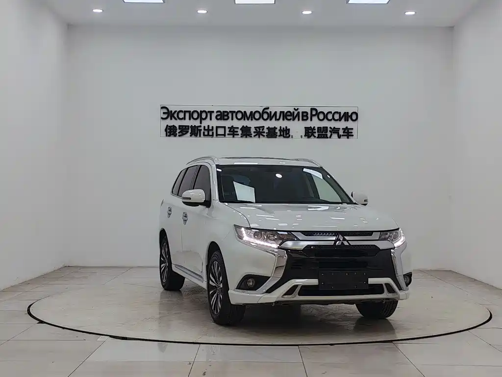 Outlander 2021 facelift 2.0L 2WD Enjoy Edition 5 seats купить на сайте DeffCars