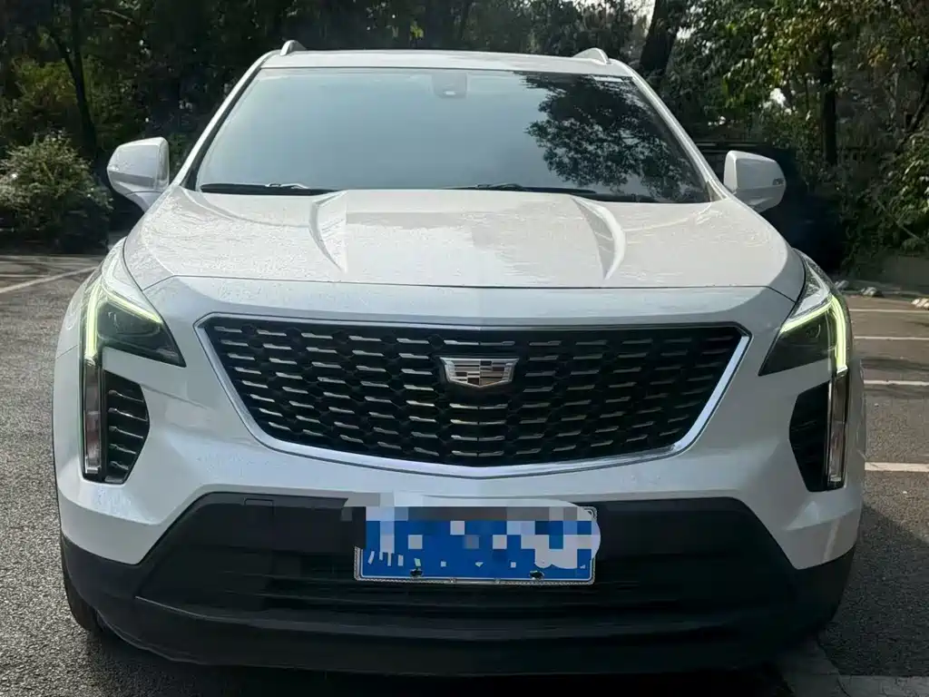 Cadillac XT4 2021 28T two-wheel drive luxury model купить на сайте DeffCars