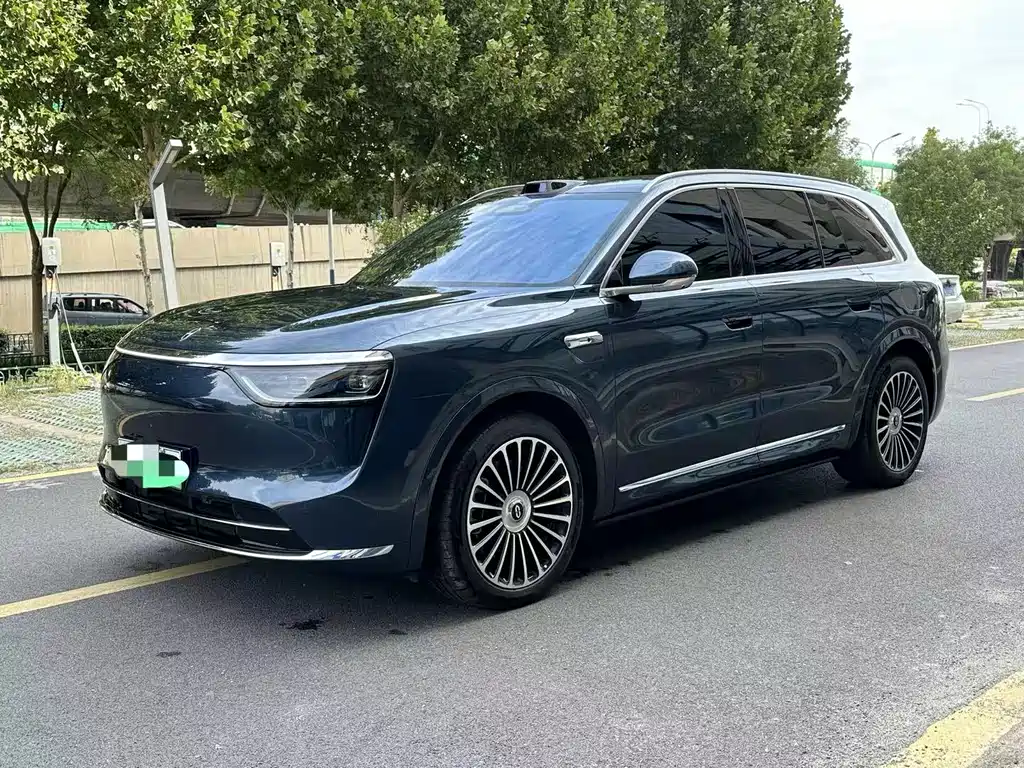 Aito M8 2025 extended range Ultra version 53.4kWh 5-seat 192-line lidar) купить на сайте DeffCars