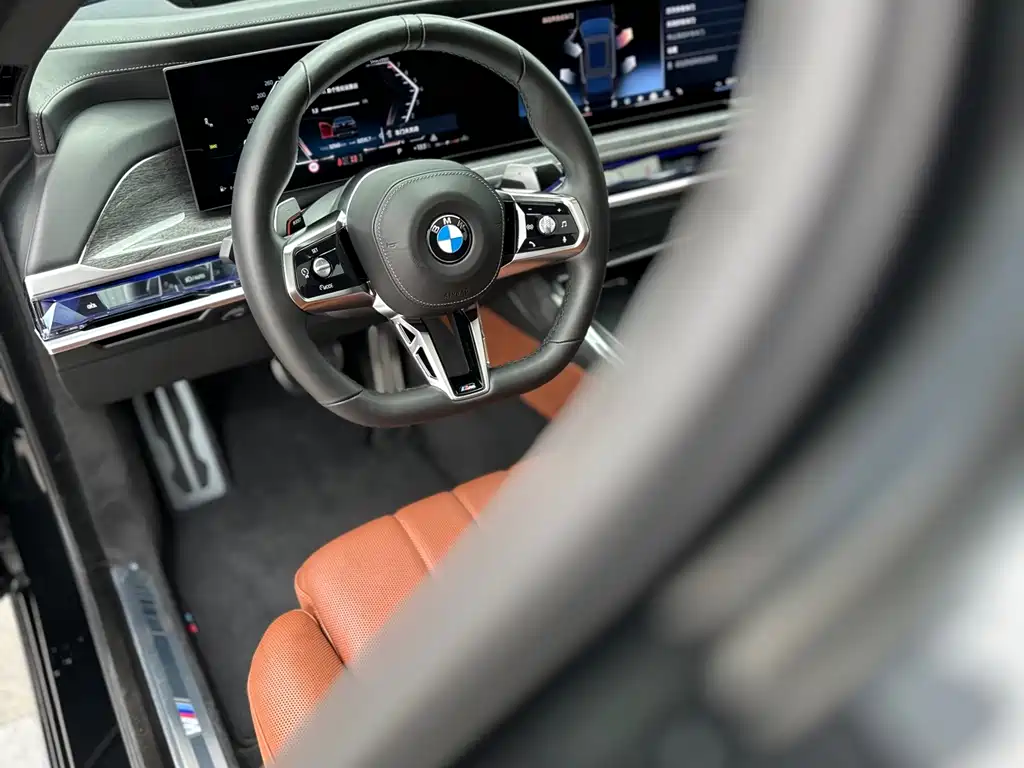 BMW 7 Series 2023 facelift 740Li exclusive M sports package купить на сайте DeffCars