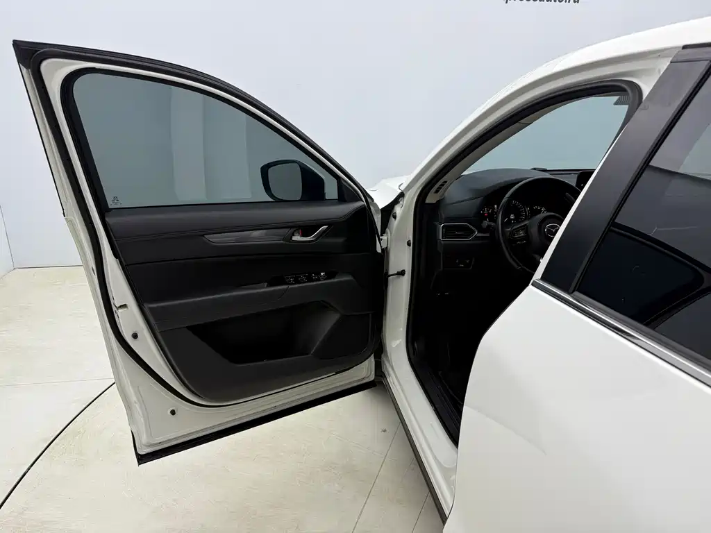 Mazda CX-5 2022 2.0L automatic two-wheel drive smart model купить на сайте DeffCars