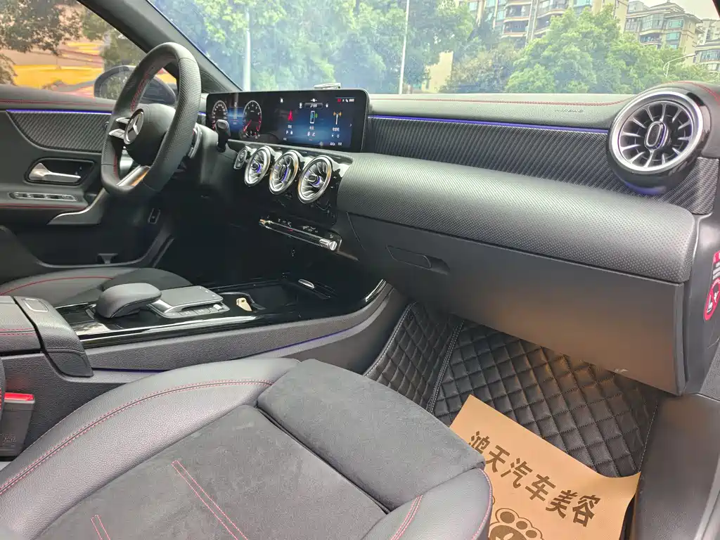 Mercedes-Benz A-Class 2024 A 200 L Fashion купить на сайте DeffCars