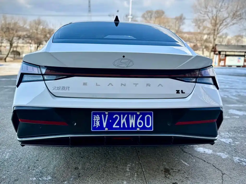 Elantra 2023 1.5L CVT LUX Premium Edition купить на сайте DeffCars