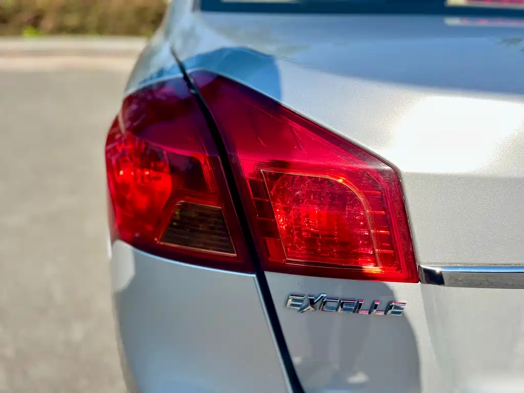 Excelle 2013 1.5L Manual Classic купить на сайте DeffCars