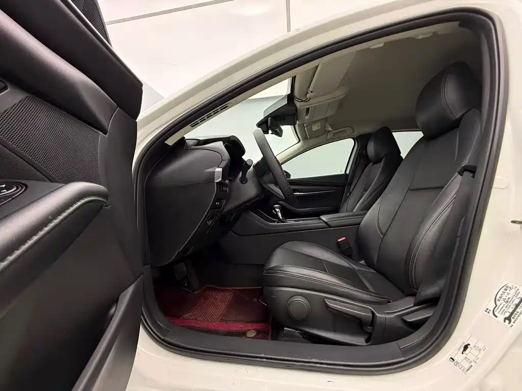 Mazda3 Angkesela 2021 1.5L automatic quality version купить на сайте DeffCars