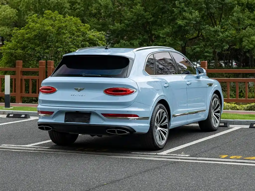 Bentayga 2022 4.0T V8 купить на сайте DeffCars