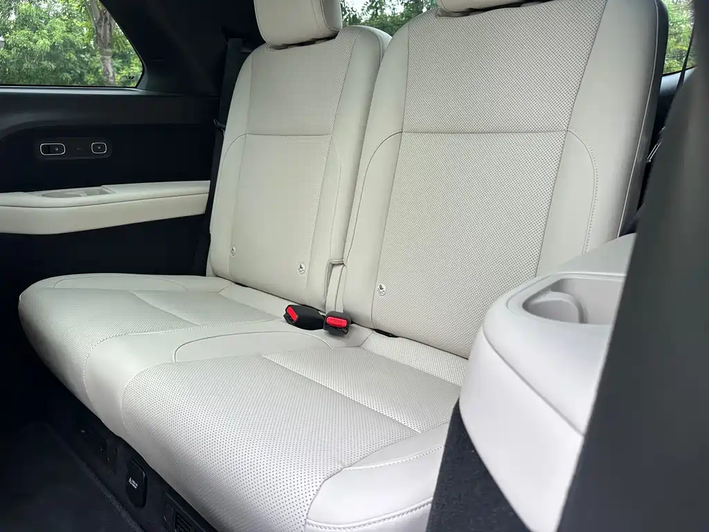 Ideal L8 2025 Ultra smart refresh version купить на сайте DeffCars