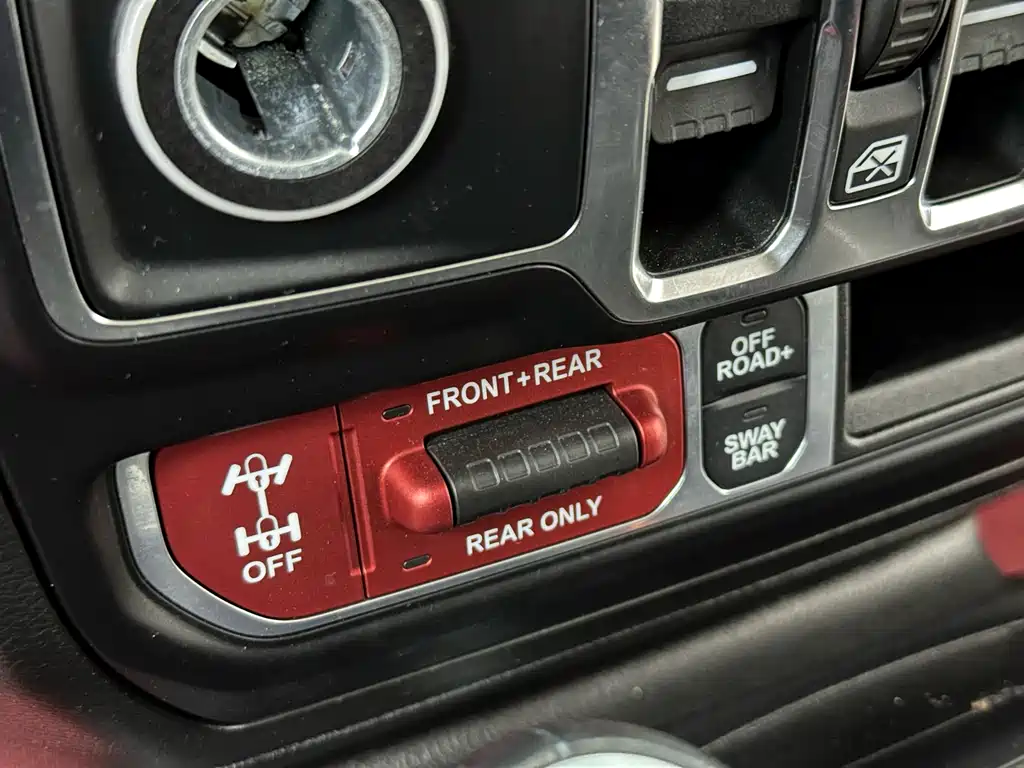 Wrangler 2021 2.0T Robin Hood Four-Door Edition купить на сайте DeffCars