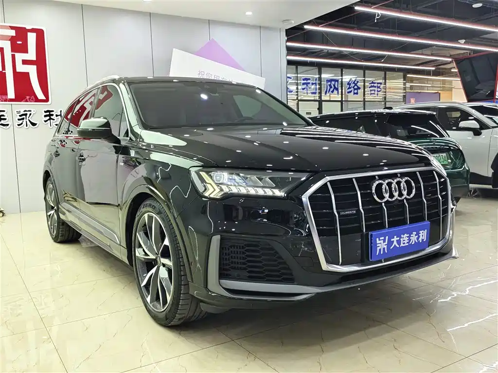 Audi Q7 2022 55 TFSI quattro S line sports купить на сайте DeffCars
