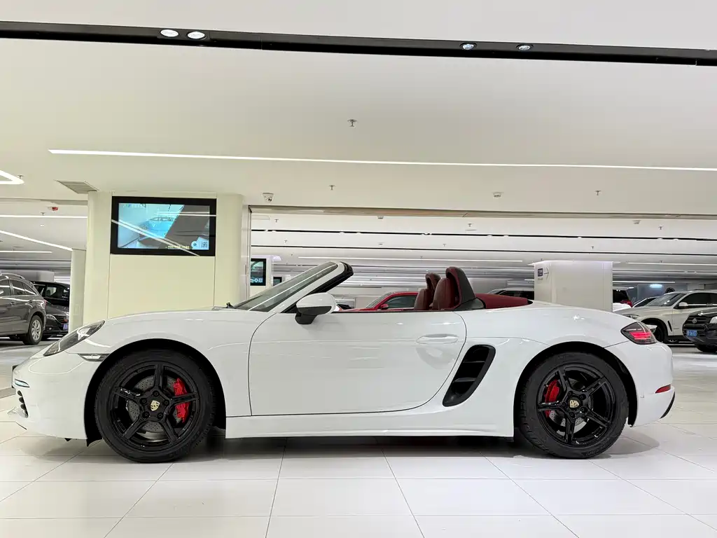 Porsche 718 2018 Boxster 2.0T купить на сайте DeffCars