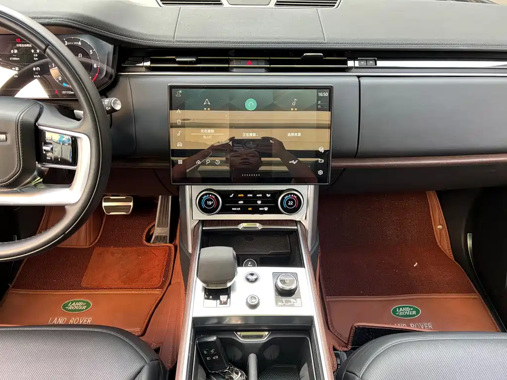 Range Rover 2023 3.0 L6 400PS Seven-seater Extended Edition купить на сайте DeffCars
