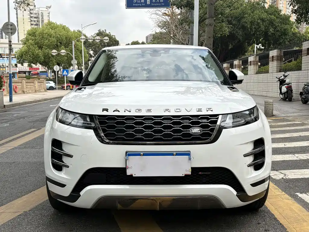 Range Rover Evoque 2023 Evoque L 249PS Deluxe Edition купить на сайте DeffCars