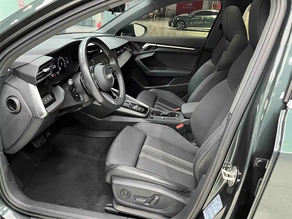 Audi A3 2023 facelift Sportback 35 TFSI stylish and sporty купить на сайте DeffCars
