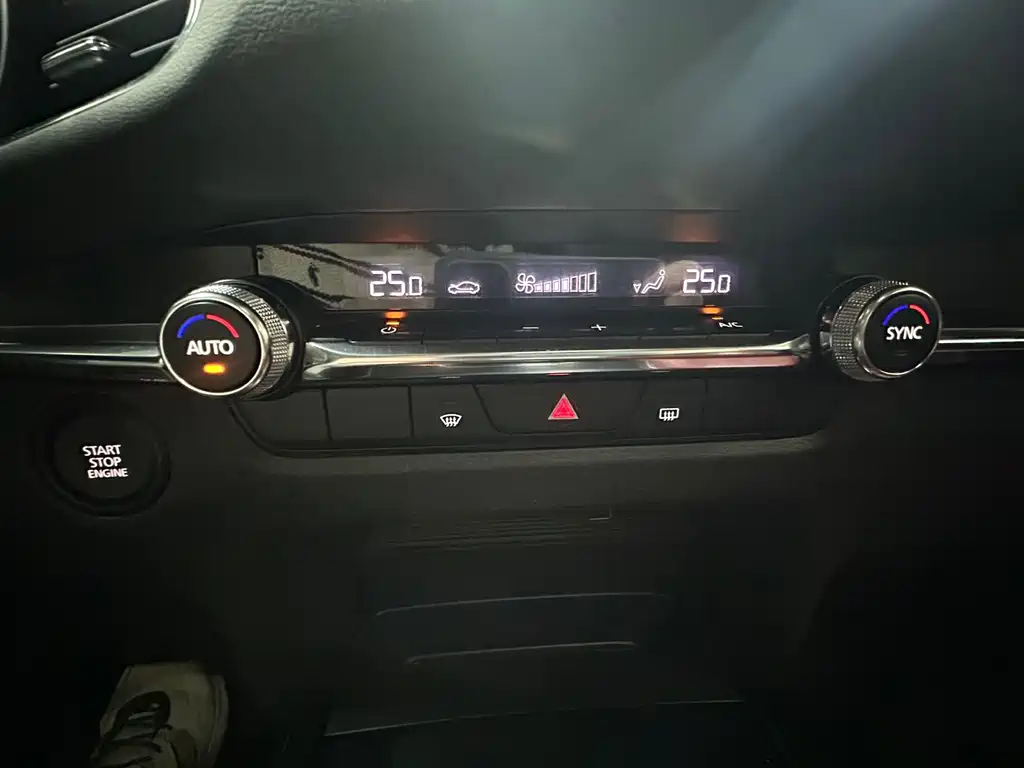 Mazda CX-30 2022 2.0L Automatic Yayue Obsidian Edition купить на сайте DeffCars