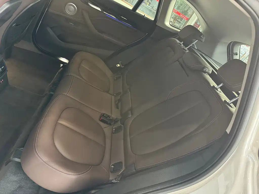 BMW X1 2022 sDrive25Li Leading Model купить на сайте DeffCars