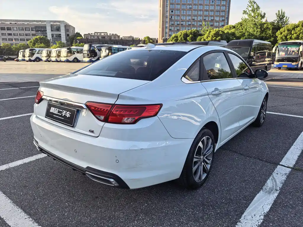Emgrand GL 2019 1.4T CVT premium smart model купить на сайте DeffCars