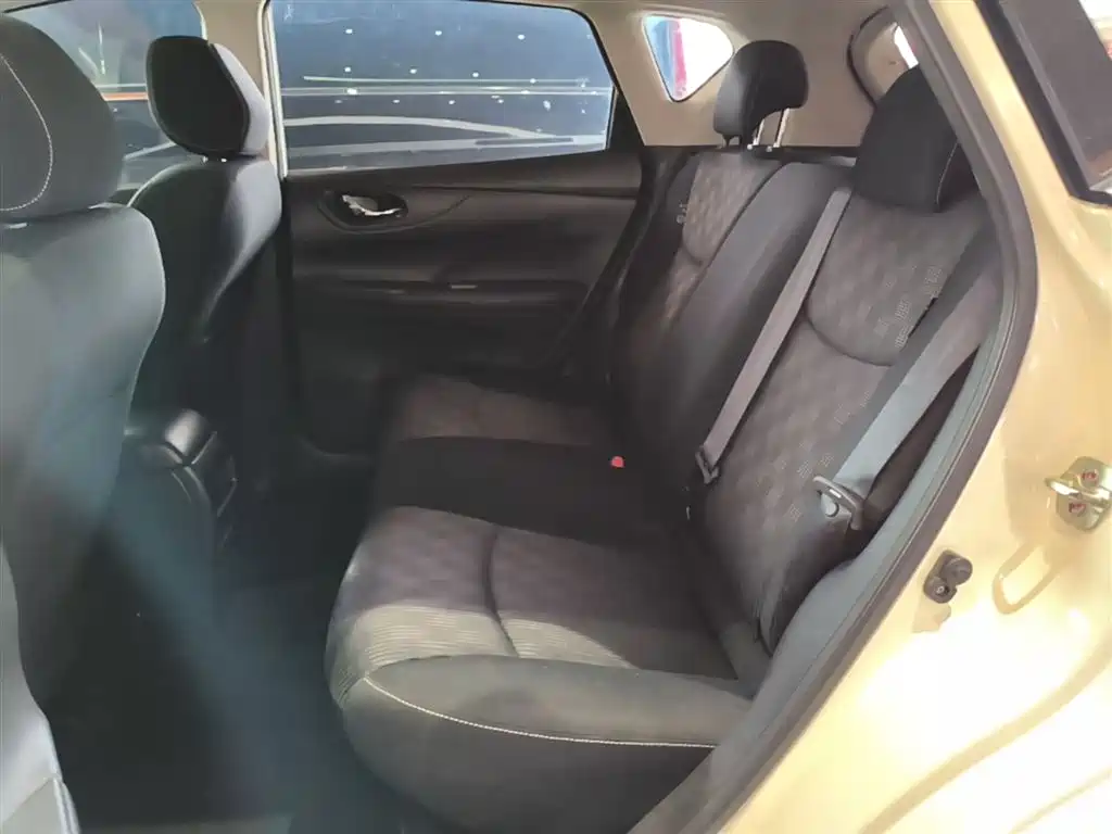 Tiida 2016 1.6L CVT cool version купить на сайте DeffCars