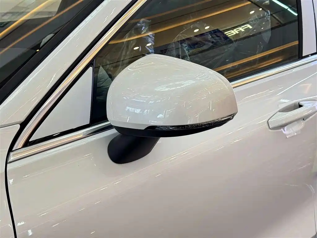 Volvo S60 2026 B4 Zhiyi Luxury Edition купить на сайте DeffCars
