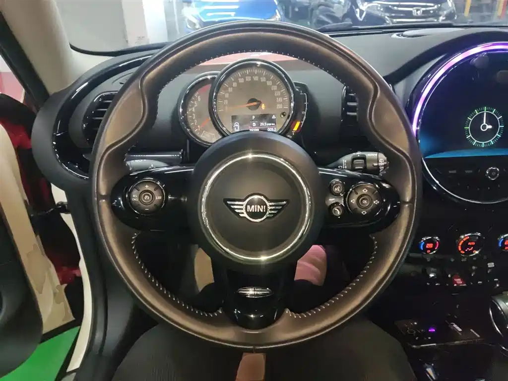MINI CLUBMAN 2018 1.5T COOPER Artist купить на сайте DeffCars