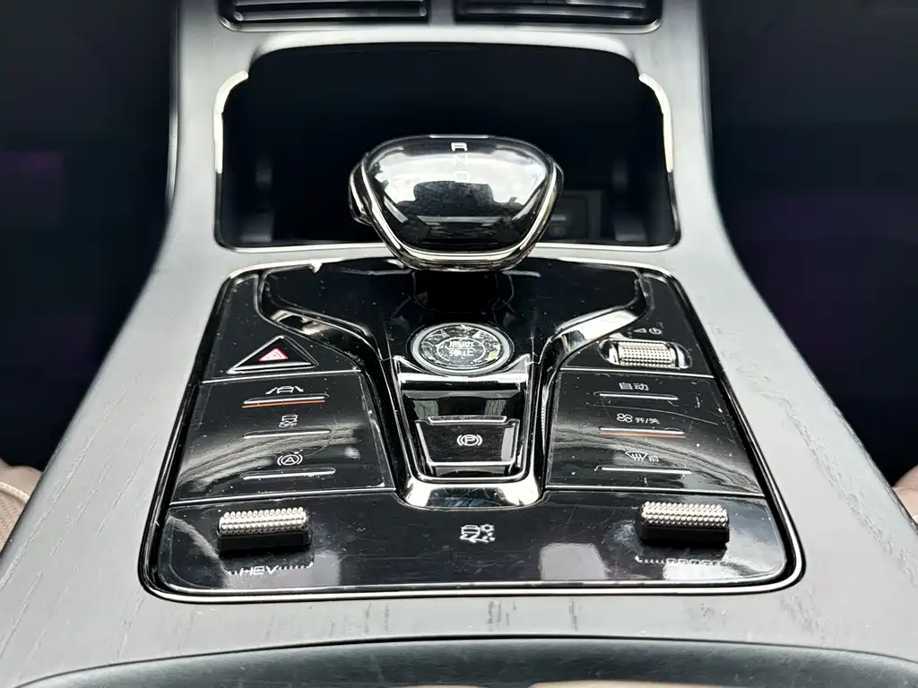 Han 2020 DM four-wheel drive performance version premium model купить на сайте DeffCars