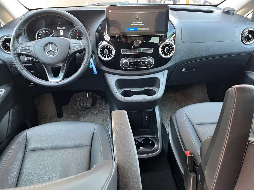 Vito 2024 2.0T Business Edition 7 seats купить на сайте DeffCars
