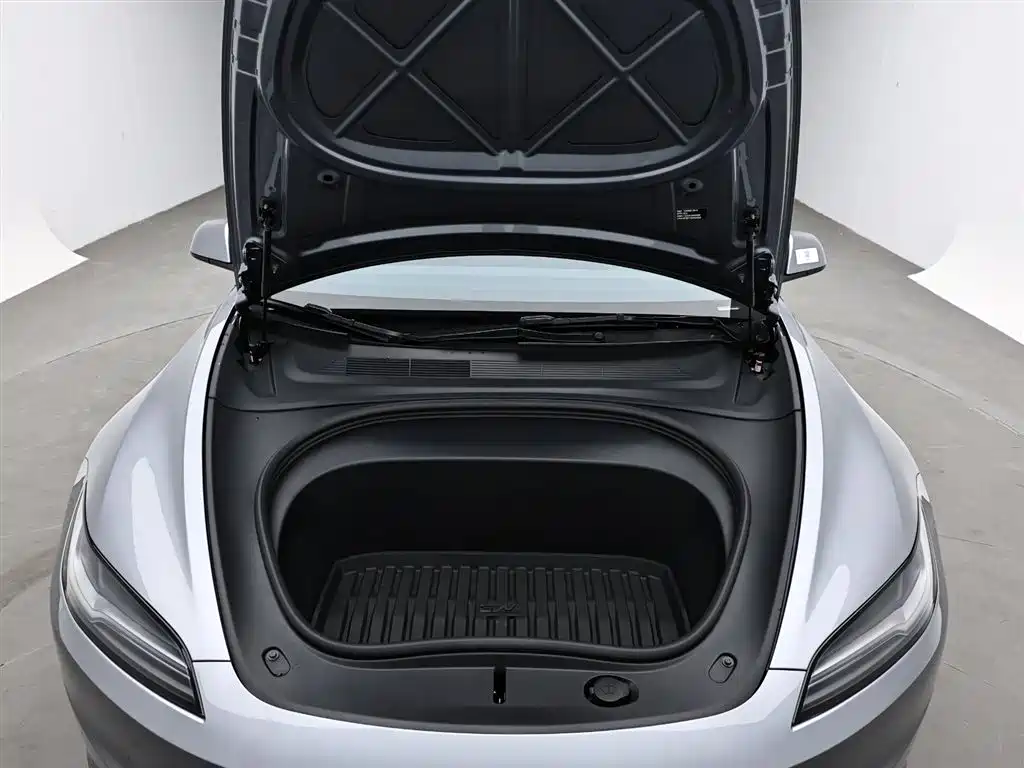 Model 3 2023 long-range all-wheel drive version купить на сайте DeffCars