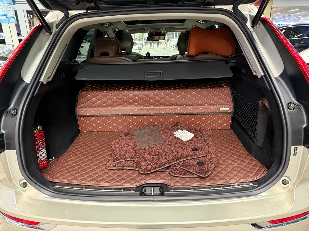 Volvo XC60 2020 T5 four-wheel drive Zhiyi Luxury Edition купить на сайте DeffCars