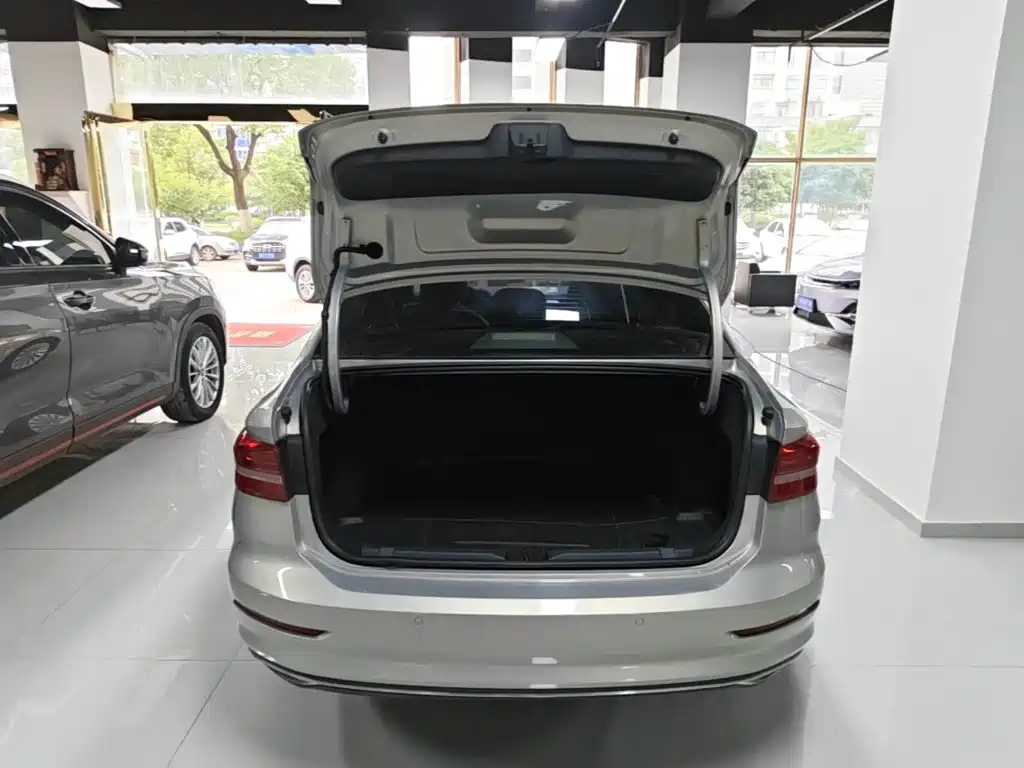 LAVIDA 2018 1.5L automatic comfort version National V купить на сайте DeffCars