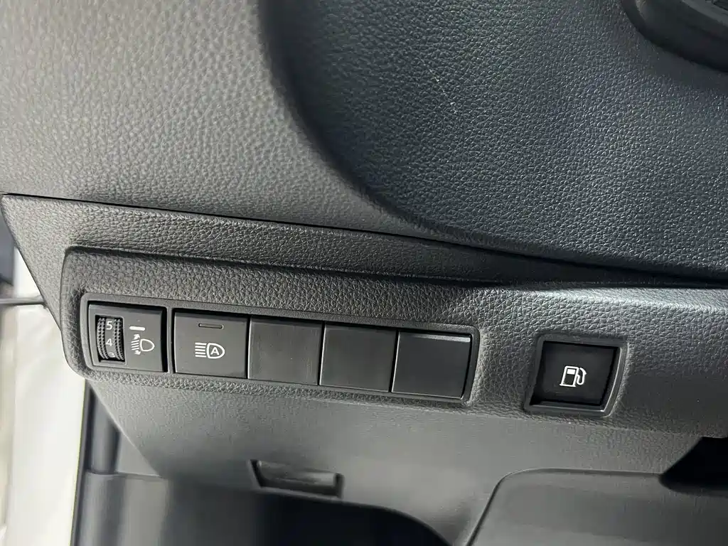Corolla 2021 Twin Engine 1.8L E-CVT Elite Edition купить на сайте DeffCars