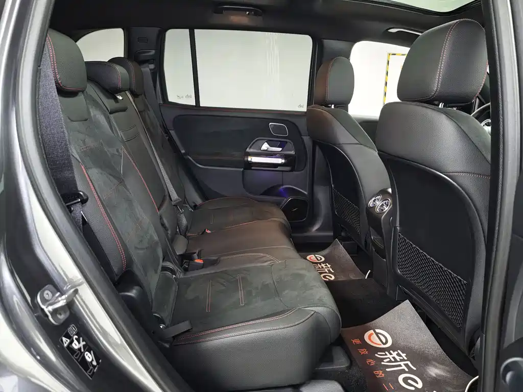 Mercedes-Benz GLB AMG 2024 AMG GLB 35 4MATIC купить на сайте DeffCars