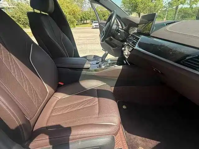 BMW 5 Series 2022 facelift 525Li M Sports Package купить на сайте DeffCars