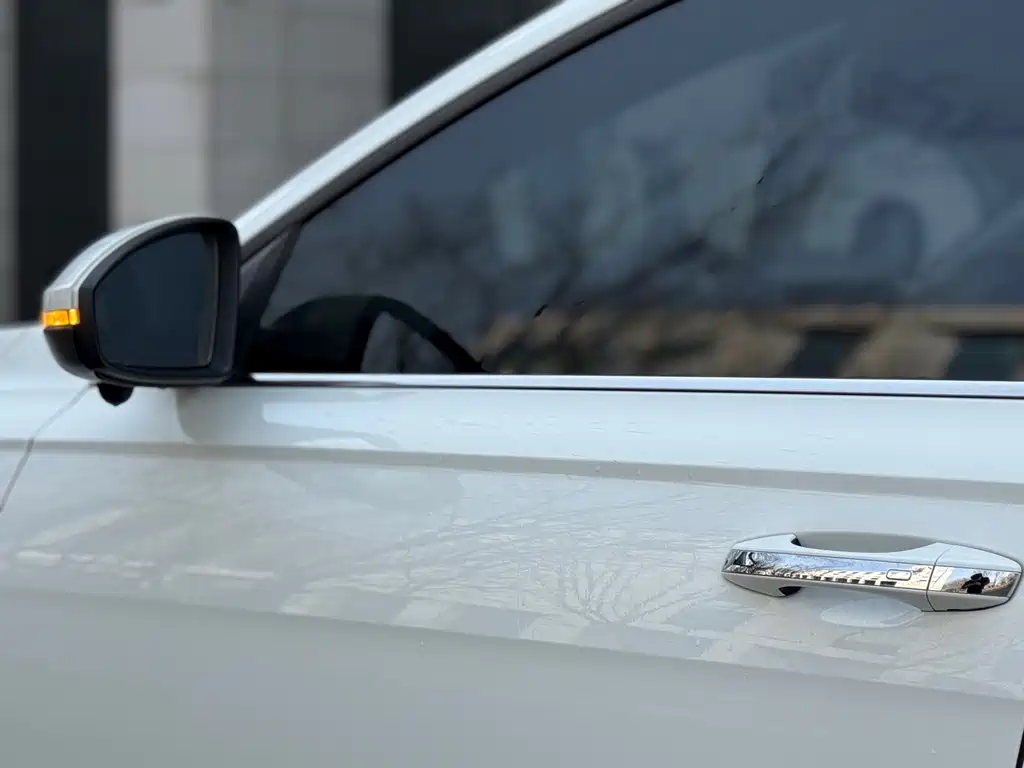 Lavida 2023 facelift 1.5L automatic 5 million version купить на сайте DeffCars