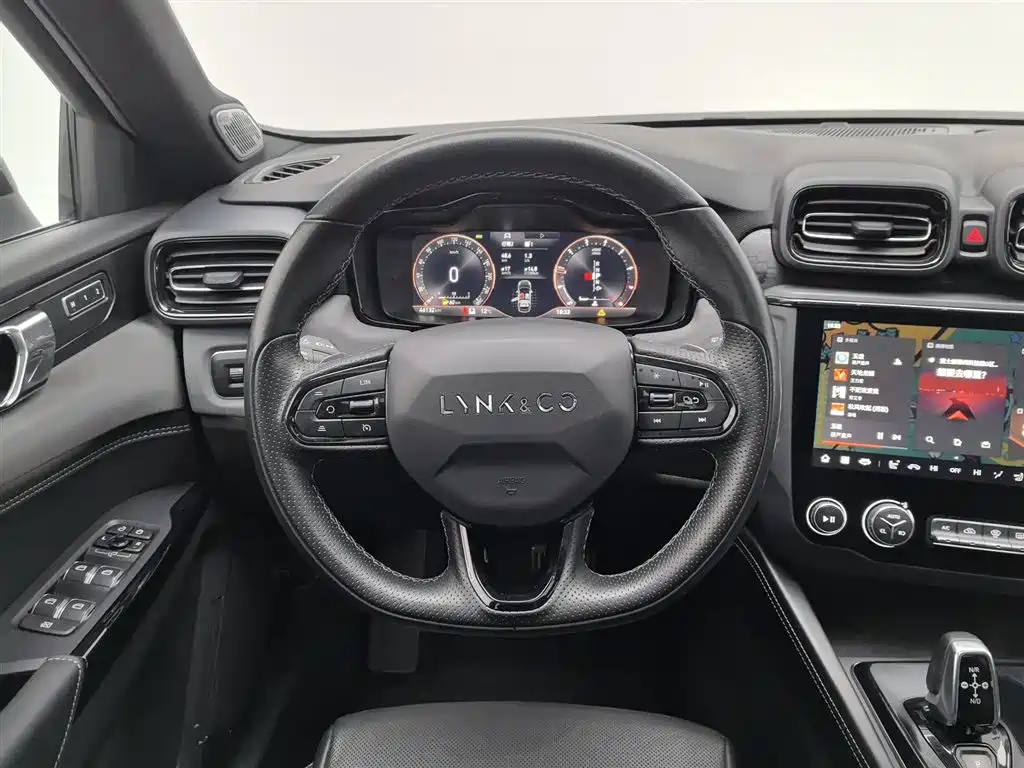 Lynk & Co 03 2022 2.0TD DCT Pro купить на сайте DeffCars