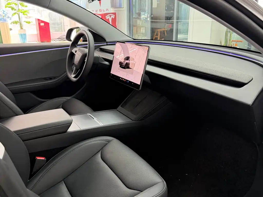 Model 3 2023 rear-wheel drive version купить на сайте DeffCars