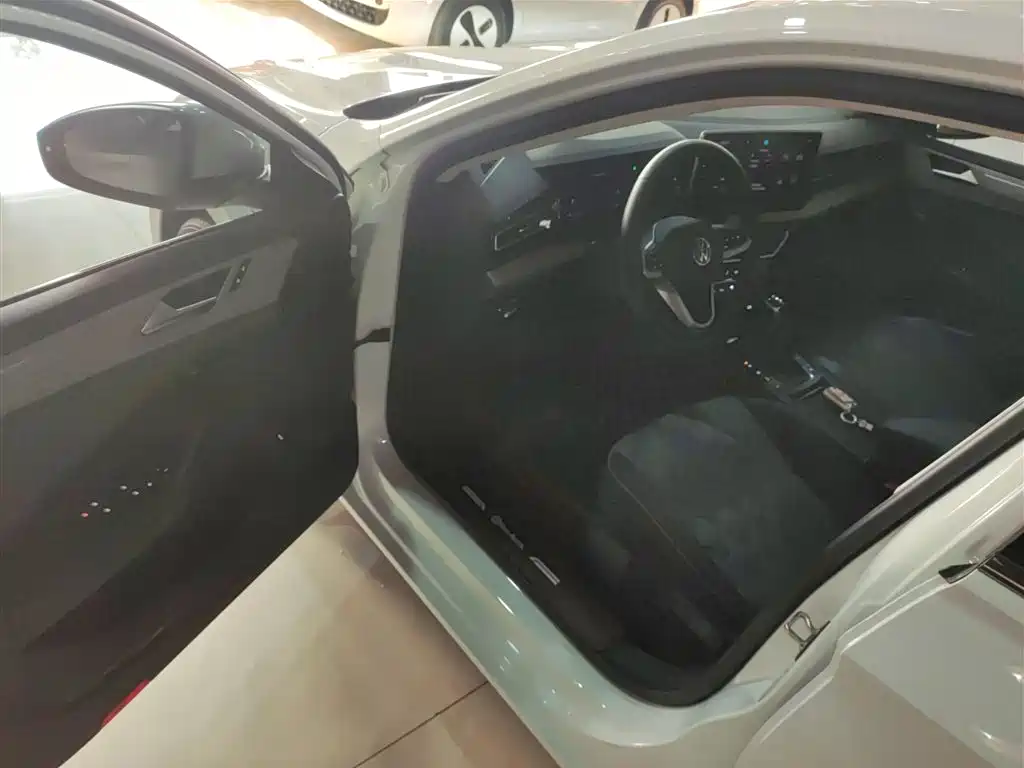 Sagitar 2023 200TSI DSG Super Edition купить на сайте DeffCars