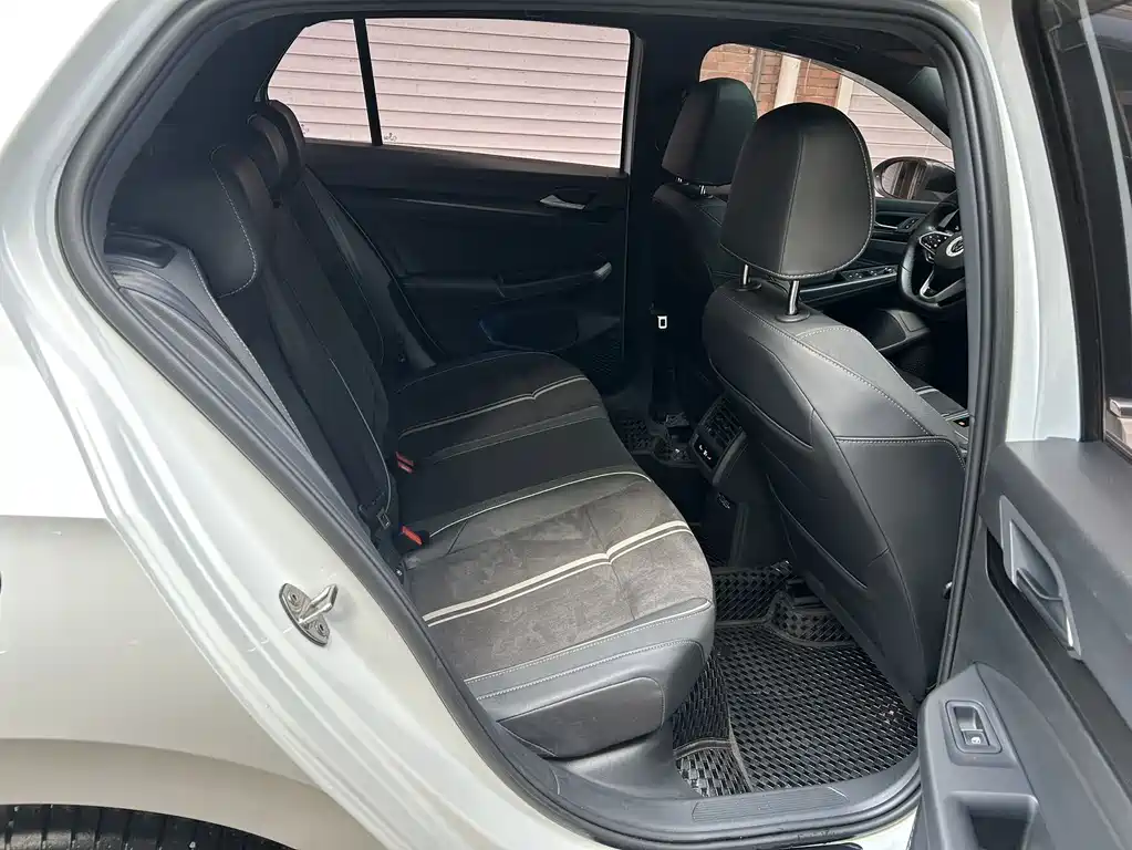 Golf 2023 facelift 280TSI DSG R-Line Lite купить на сайте DeffCars