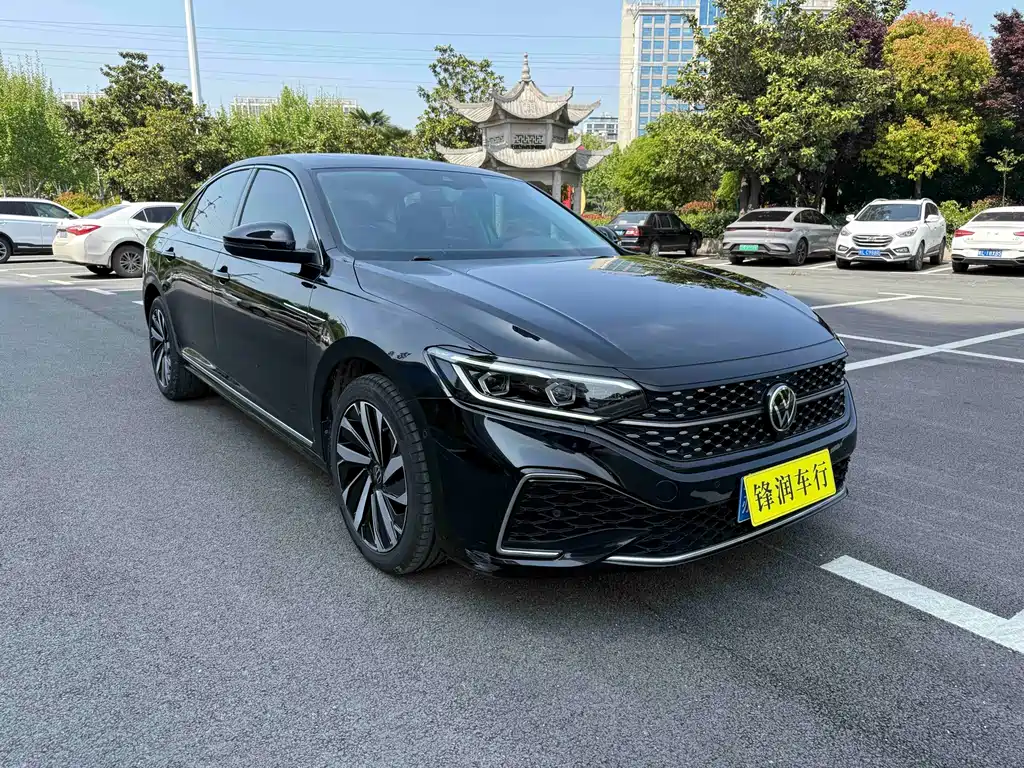 Passat 2022 330TSI Starry Sky Deluxe Edition купить на сайте DeffCars