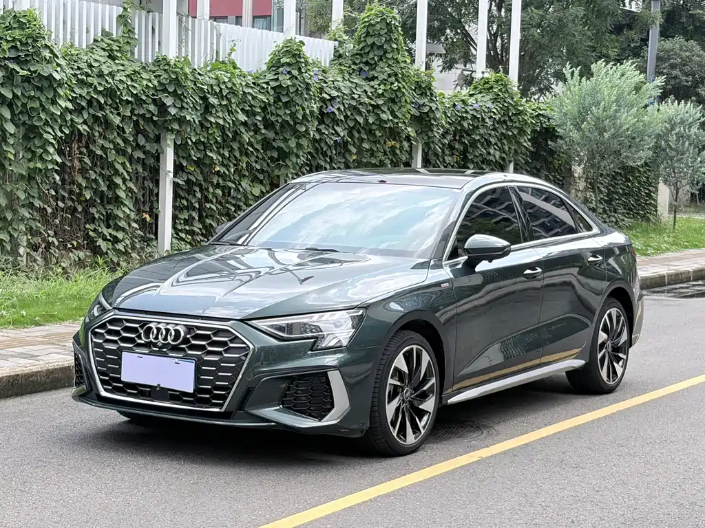 Audi A3 2024款 A3L Limousine 35 TFSI 时尚运动型 купить на сайте DeffCars