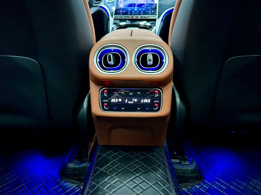 Mercedes-Benz GLC 2025 GLC 260 L 4MATIC luxury model купить на сайте DeffCars