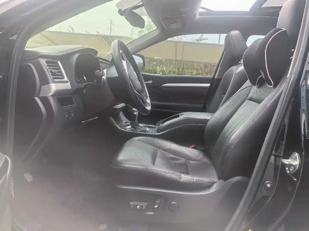 Highlander 2017 2.0T two-wheel drive luxury version 7 seats купить на сайте DeffCars