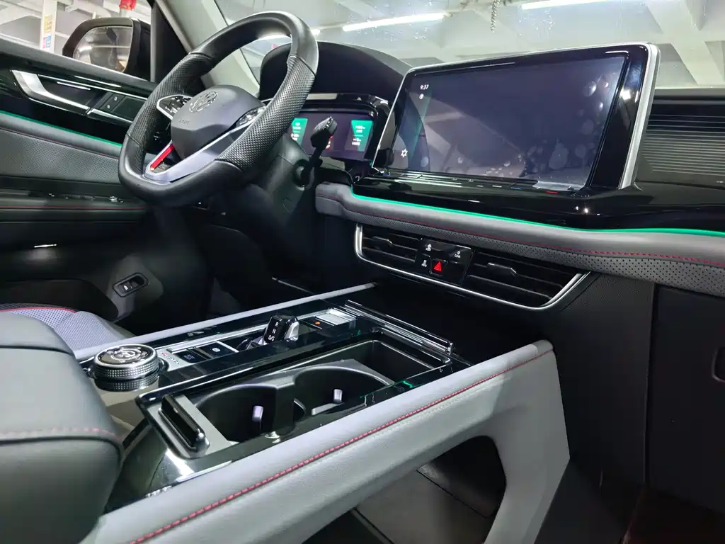 Touron 2024 Touron X 380TSI four-wheel drive Dragon Edition купить на сайте DeffCars