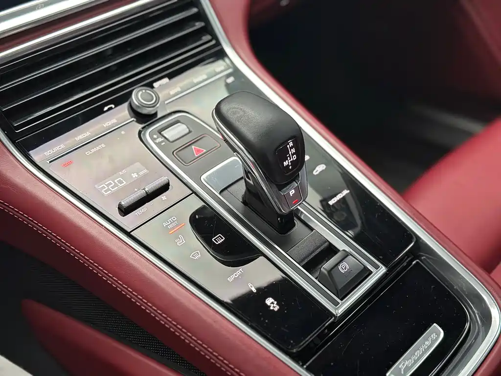 Panamera 2017 Panamera 3.0T купить на сайте DeffCars