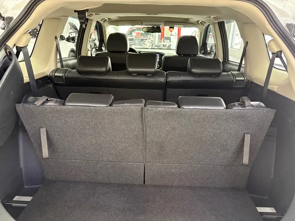 Outlander 2016 2.4L four-wheel drive luxury version 7 seats купить на сайте DeffCars